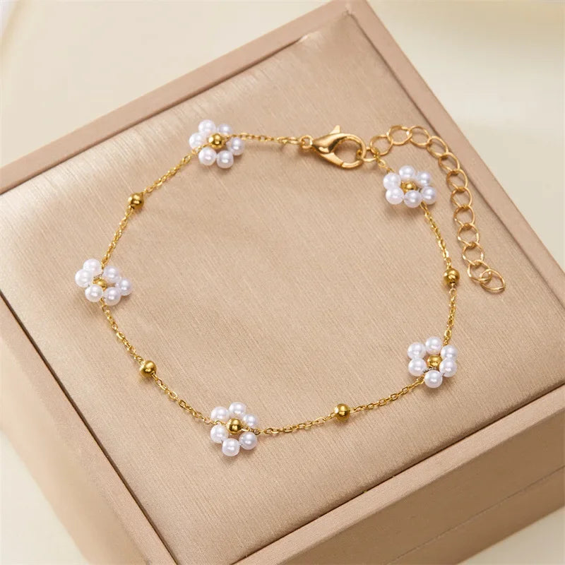 Colliers et  bracelets en cristal et perles