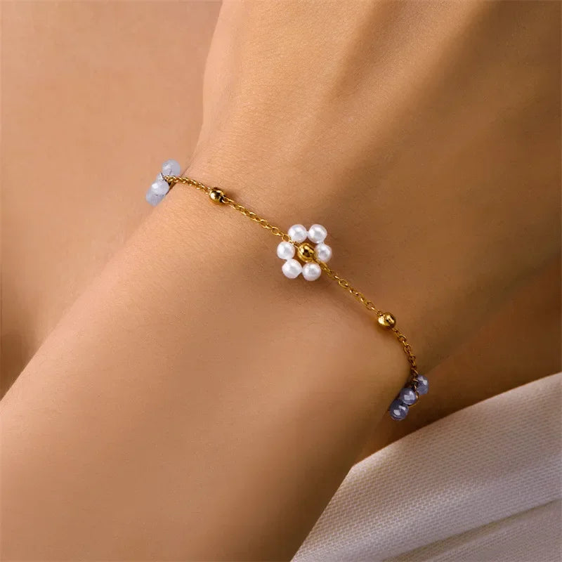 Colliers et  bracelets en cristal et perles